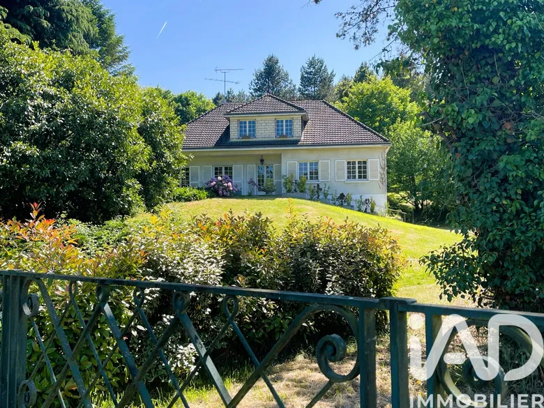 Maison 7 pièces 179 m² · à Seigy · 179 m² · 189 500 €