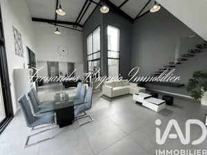 Architectural house in Ascoux (45300)
