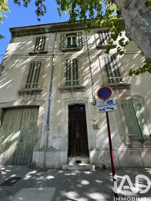 Immeuble à Pertuis (84120)