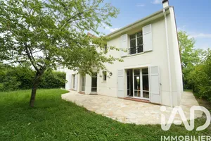Traditional house in Cesson (77240)