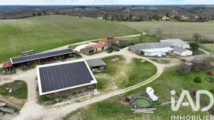 Farm in MAUROUX (46700)