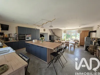 Park home in Le Vernet-Chaméane (63580)