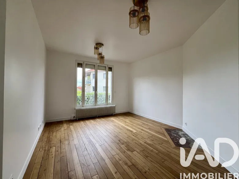 Appartement 3 pièces 53 m² · à Vitry-sur-Seine · 52,9 m² · 242 000 €