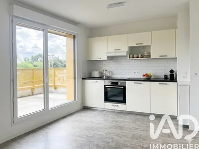 Apartment in Villenave-d'Ornon (33140)