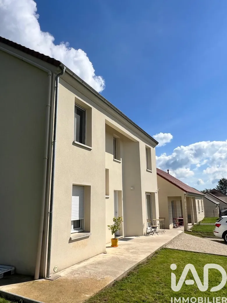 Maison 5 pièces 138 m² · à Nailly · 138 m² · 289 000 €