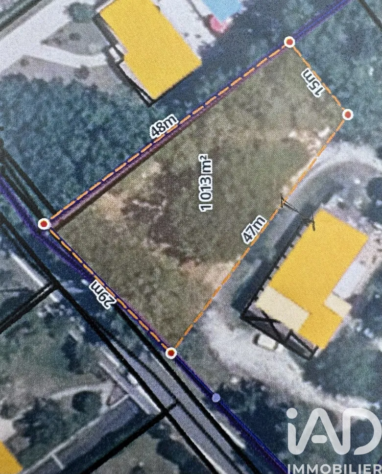 Terrain 1013 m² · à Dirac · 60 000 €