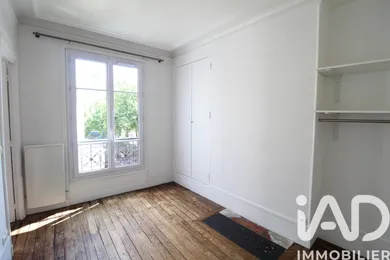 Apartment in Paris (75011)