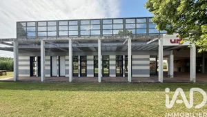 Commercial walls in Avignon (84140)