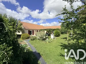 Maison traditionnelle à Pont-sur-Yonne (89140)