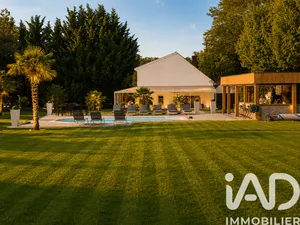House in Villeneuve-sur-Yonne (89500)