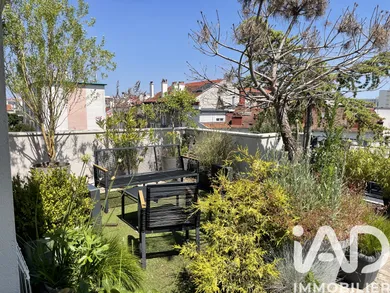 Apartment in Montrouge (92120)