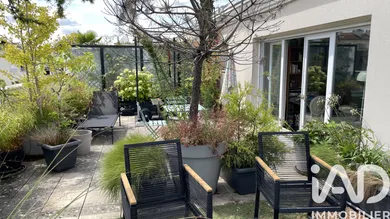 Apartment in Montrouge (92120)