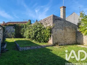 Terrain à bâtir à Aubigné-sur-Layon (49540)
