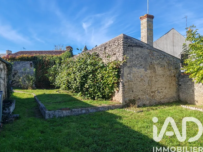 Terrain à bâtir à Aubigné-sur-Layon (49540) · 39 000 €