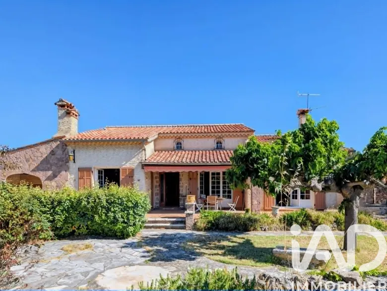 Maison 4 pièces 127 m² · à Pignans · 127 m² · 420 000 €
