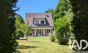 Maison à Bois-le-Roi (77590)