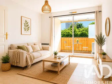 Apartment in Toulon (83000)
