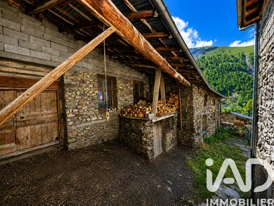 Grange à Besse (38142)