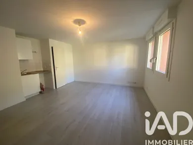 Apartment in Toulouse (31200)