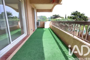 Apartment in Six-Fours-les-Plages (83140)