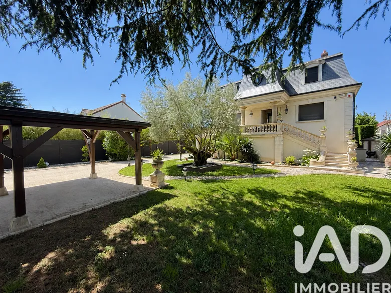 Maison 12 pièces 448 m² · à Morangis · 448 m² · 1 595 000 €
