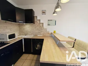 Apartment in Saint-Étienne (42100)