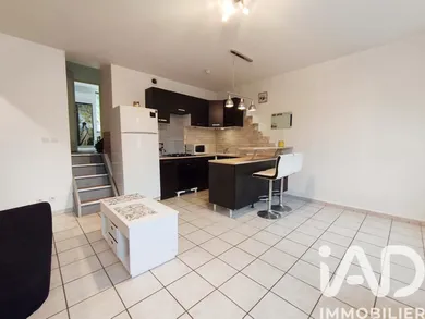 Apartment in Saint-Étienne (42100)