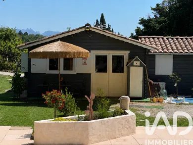 Cottage in Sarrians (84260)
