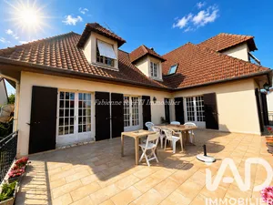House in Carrières-sur-Seine (78420)
