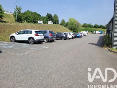 Commercial walls in Saint-Symphorien-sur-Coise (69590)