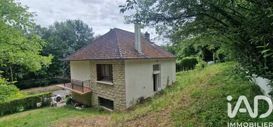 Pavillon à Ancy-le-Franc (89160)