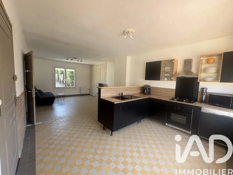 Maison 4 pièces 90 m² · à Hangest-sur-Somme · 90 m² · 148 000 €