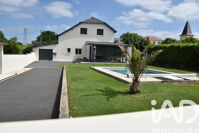 Maison 5 pièces 163 m² · à Sabalos · 163 m² · 339 000 €
