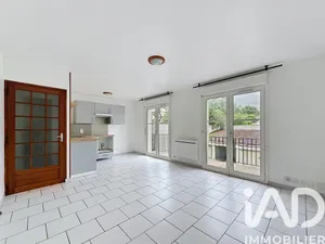 Duplex in Mantes-la-Jolie (78200)