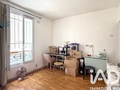 Apartment in Paris (75018)