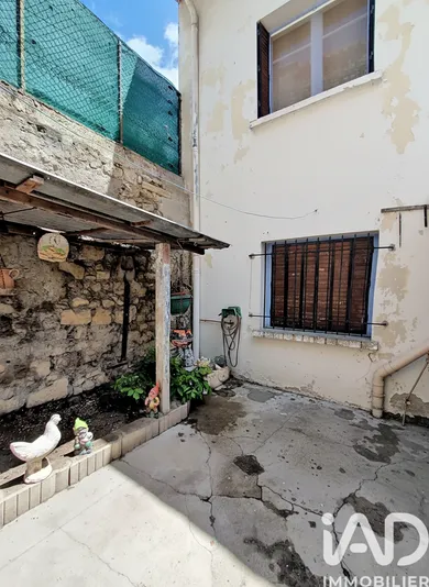 House in Beaucaire (30300)