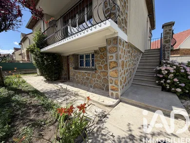 Maison traditionnelle à Villepinte (93420)