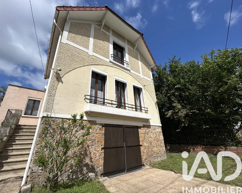Maison 5 pièces 120 m² · à Sainte-Geneviève-des-Bois · 120 m² · 430 000 €