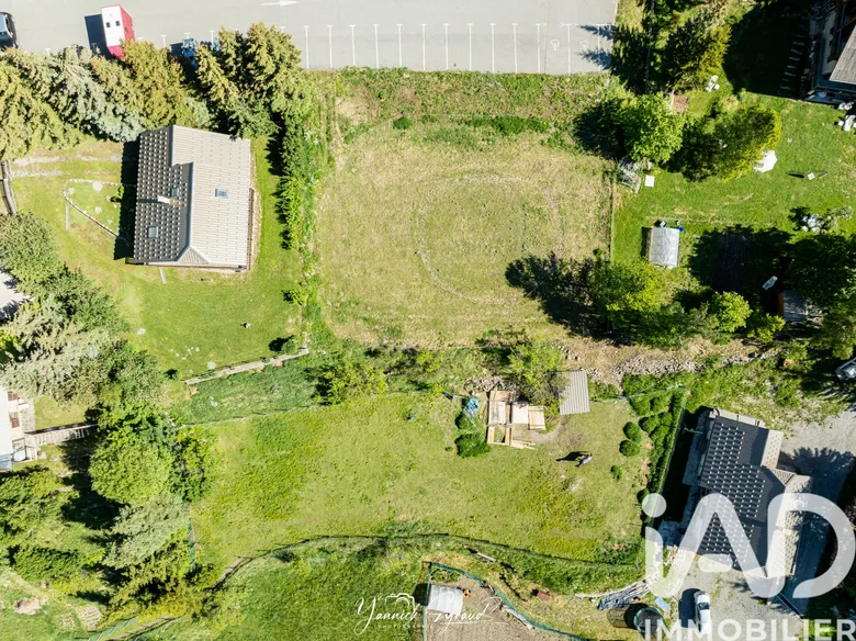Terrain à bâtir à Crévoux (05200) · 322 250 €