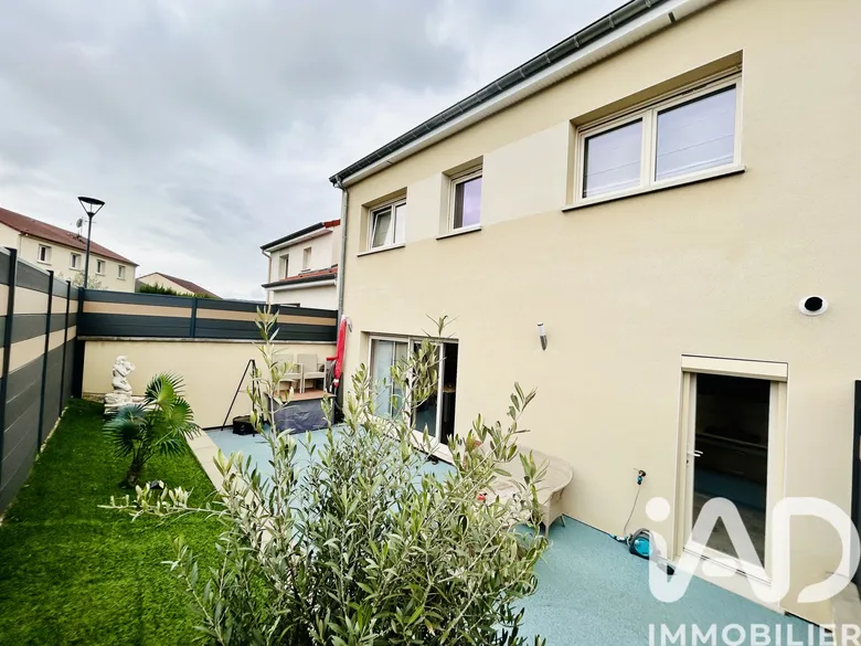 Maison 5 pièces 140 m² · à Pont-À-Mousson · 140 m² · 300 000 €