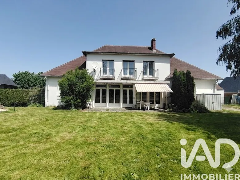 Maison 17 pièces 342 m² · à Boissey-le-Châtel · 342 m² · 399 000 €