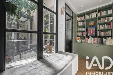 Apartment in Paris (75009)