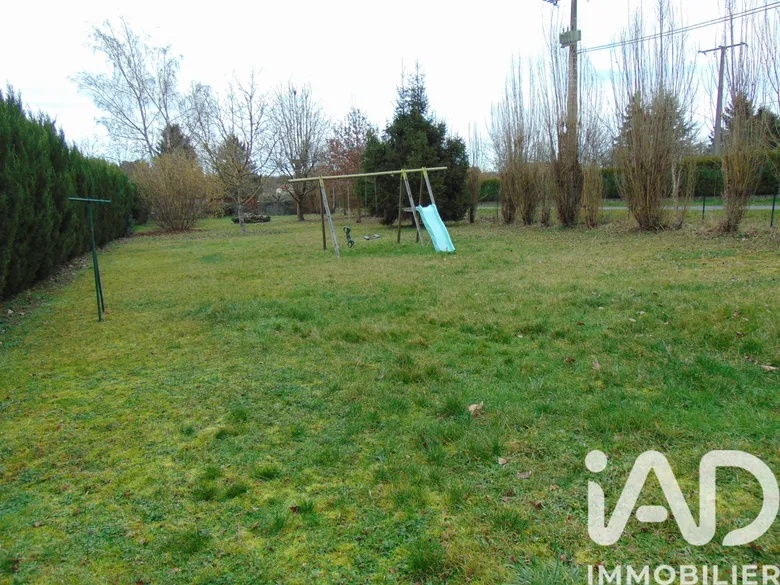 Terrain à bâtir à Corquilleroy (45120) · 40 000 €