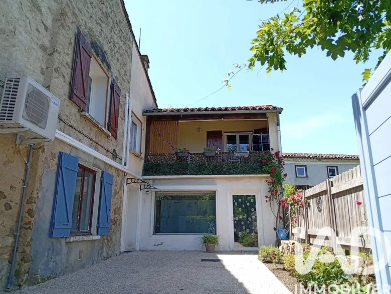 Maison 9 pièces 116 m² · à Brassac · 116 m² · 189 500 €