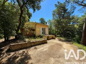 Maison à Uchaux (84100)