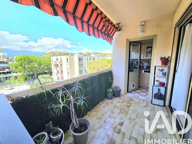 Apartment in Cagnes-sur-Mer (06800)