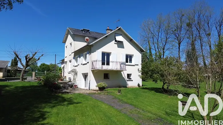 Maison 9 pièces 202 m² · à Saint-Yrieix-la-Perche · 202 m² · 282 500 €