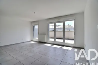 Apartment in Villenave-d'Ornon (33140)