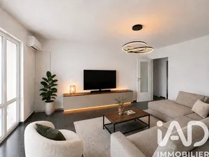 Apartment in Grenoble (38100)