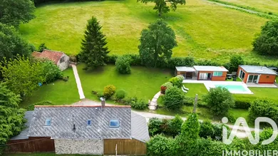 Lodge in Torcé-Viviers-en-Charnie (53270)